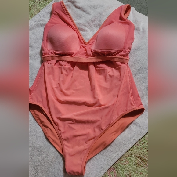 Kona Sol swimsuit 24 - Picture 3 of 4